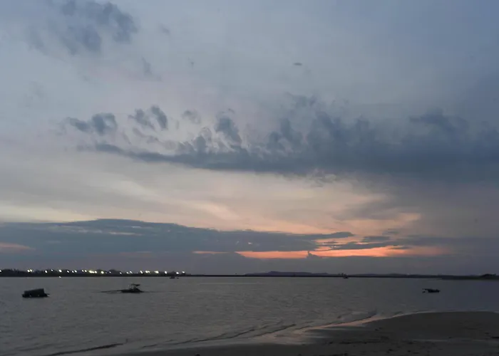 酒店 Marina Beachfront 下龍