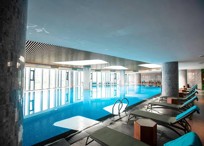 Marina Beachfront 3* 下龍