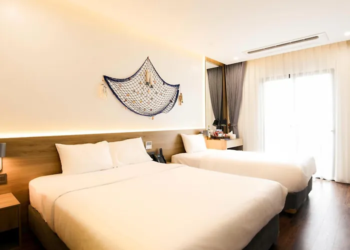 Marina Beachfront 3*