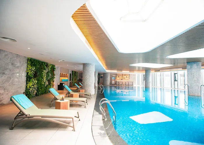 Marina Beachfront 酒店 3*