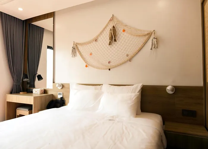 Marina Beachfront 酒店 3*